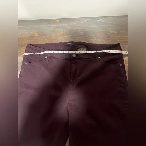 Buffalo David Bitton Vale Mid-Rise Stretch Skinny, Plum, Size 16/36, like new! - Picture 4 of 8